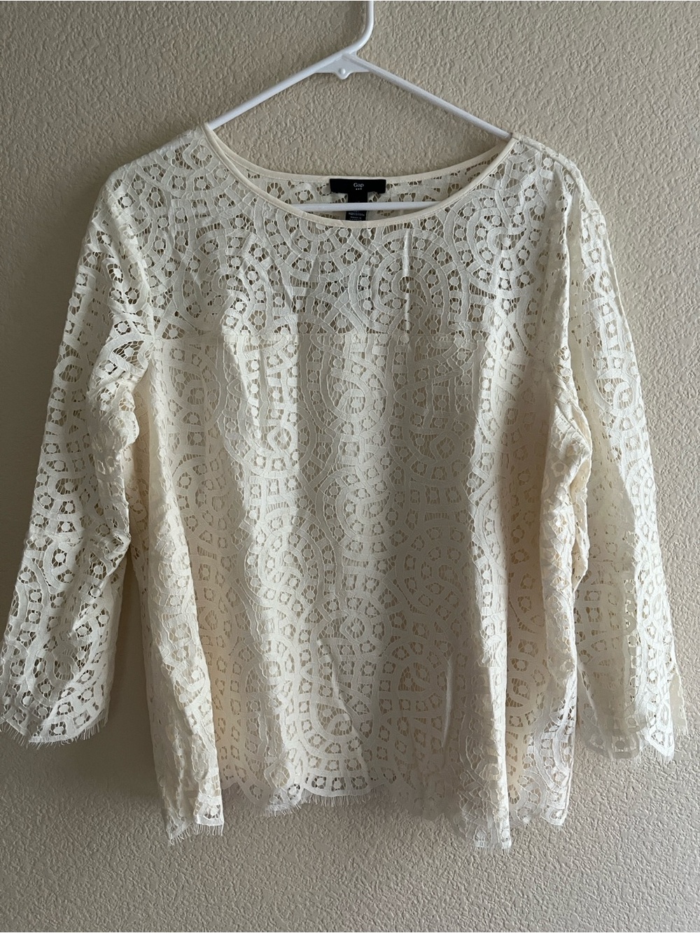 NWT GAP Cream lace 3/4 sleeve top